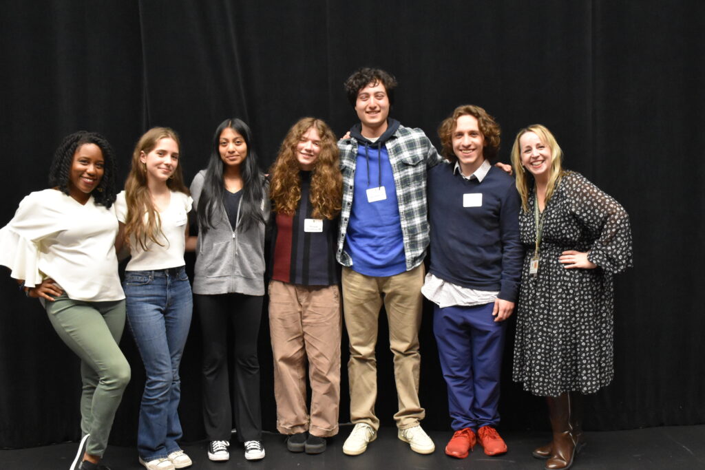 Alumni panel speaks to current Gaynor theater students